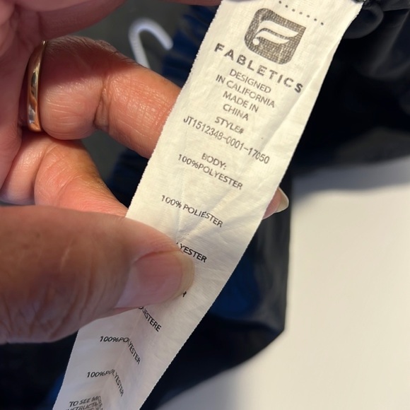 Fabletics Womens Black Hooded Short Sleeve Windbreaker Size Large - Picture 15 of 17